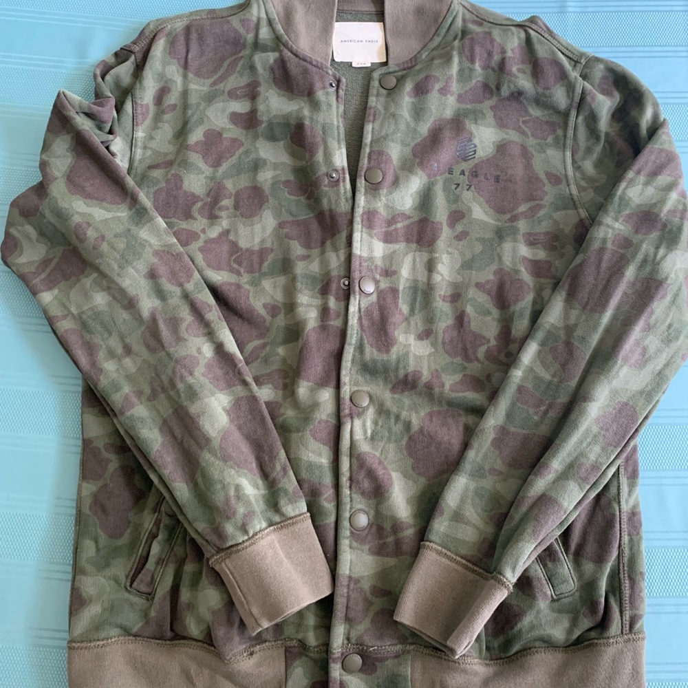 American Eagle Buttoned Sweatshirt